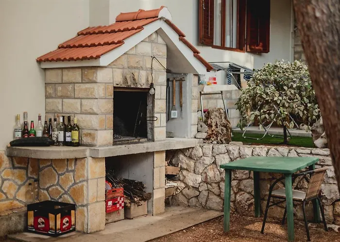 Apartments Antun
