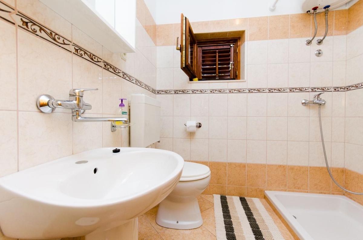 Antun Apartment *