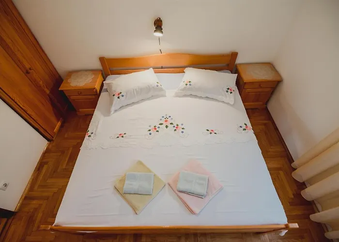 Apartments Antun